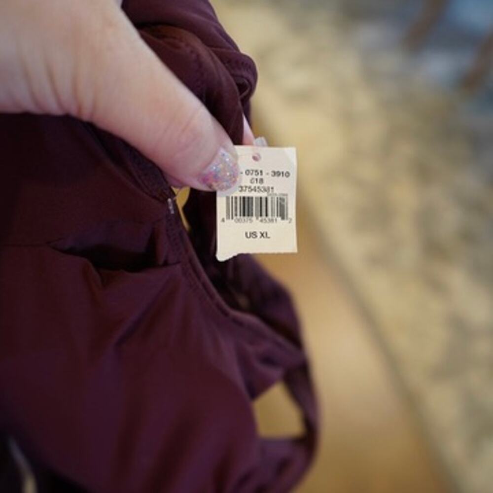 NWT Aerie Ribbed Shine One Shoulder One Piece Swimsuit in a deep burgundy XL - Picture 6 of 7